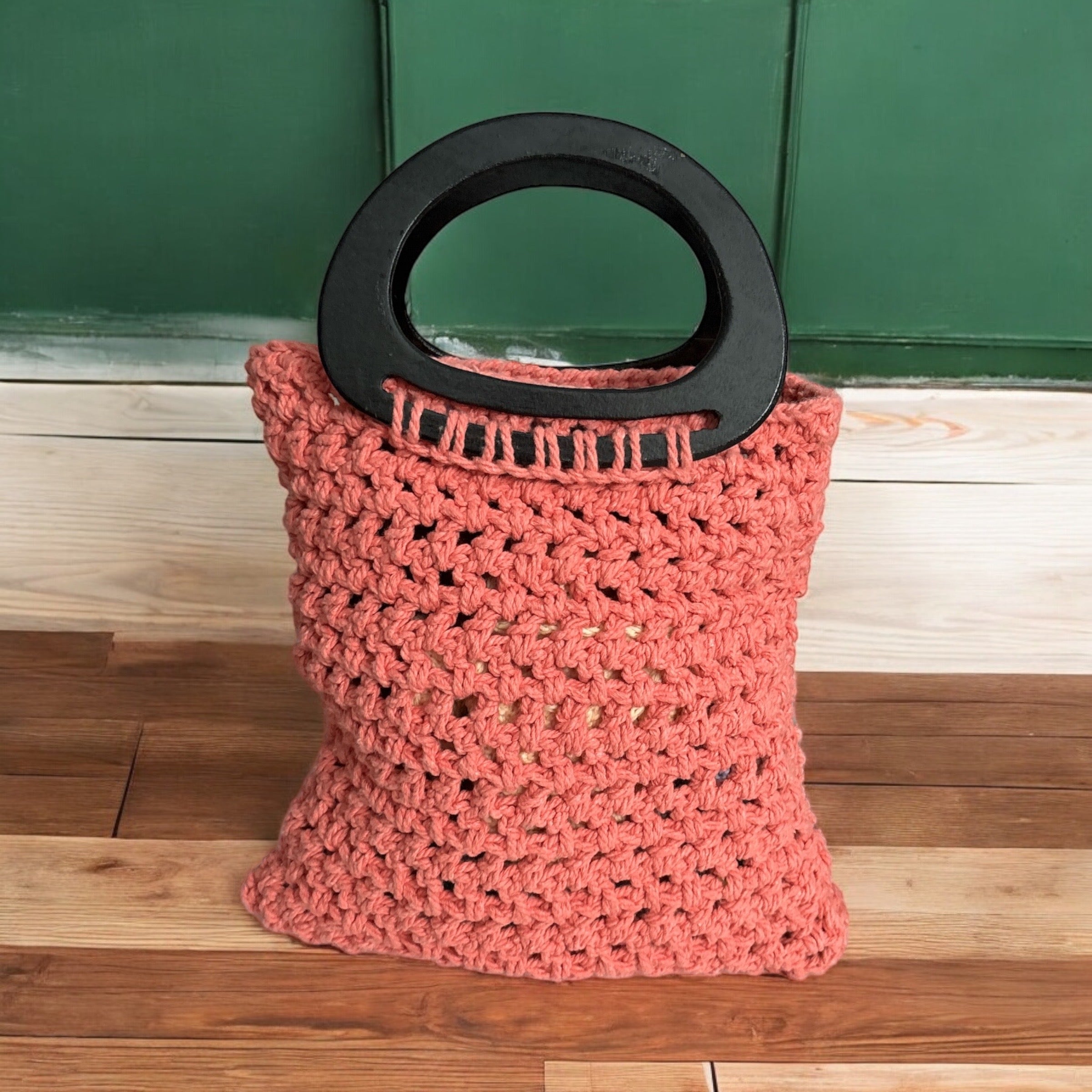 Bolso Mano Crochet Rosa Coral Asa Madera