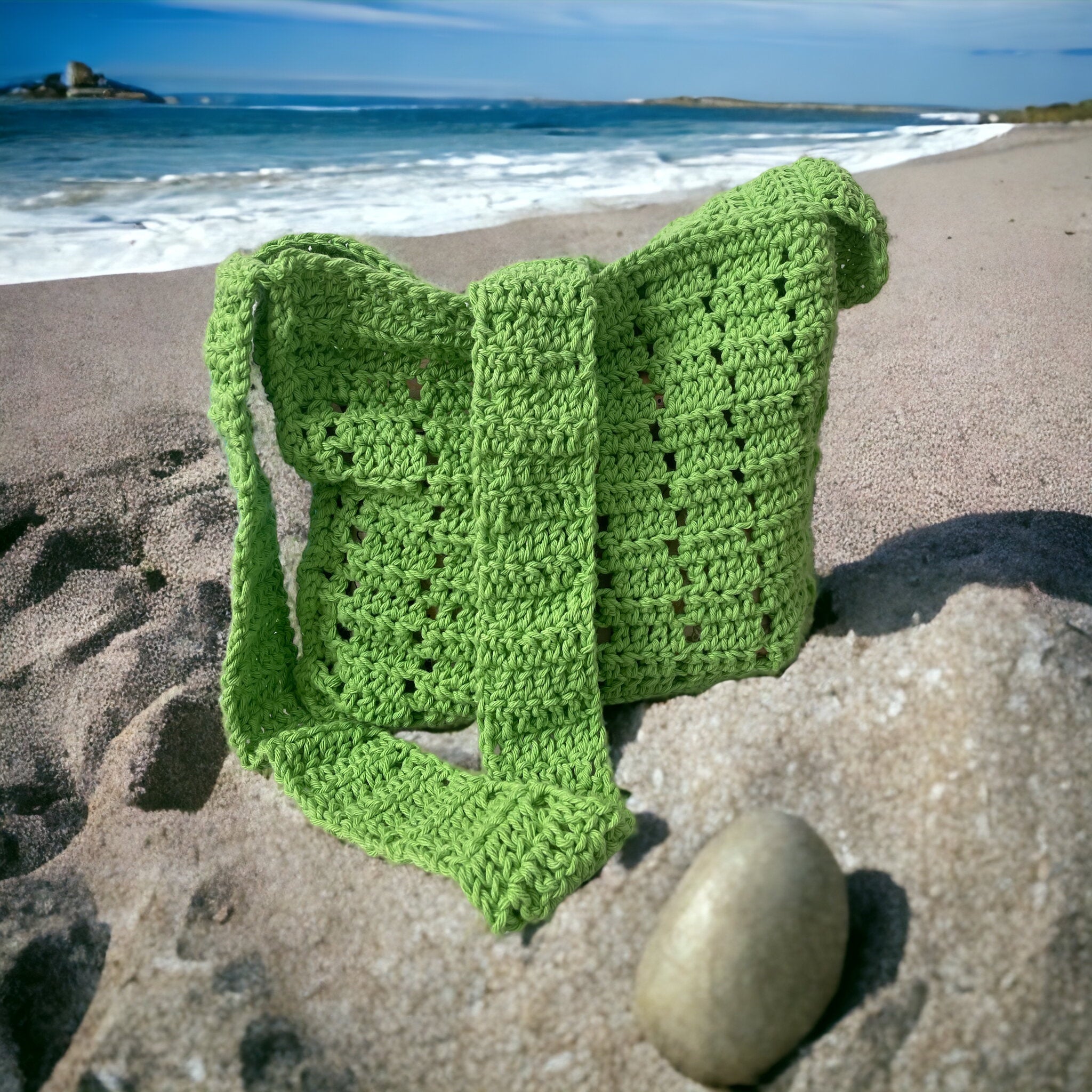 BOLSO TEJIDO A CROCHET VERDE