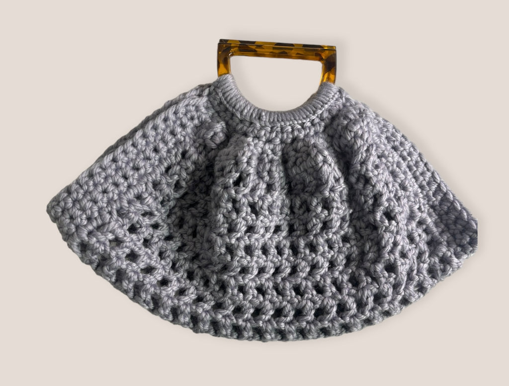 Bolso Mano Crochet Gris Semicircular Asa Acrílico