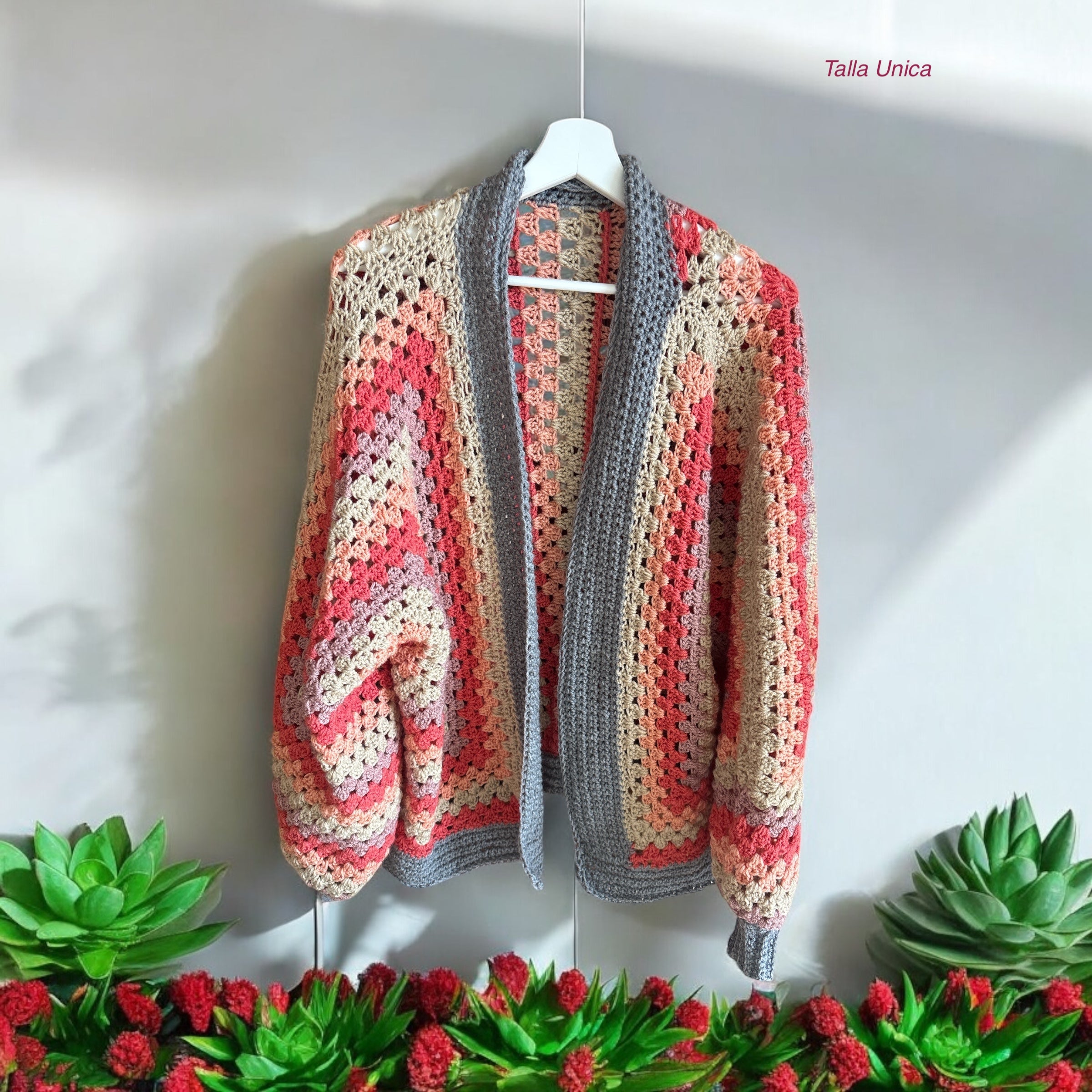 Cárdigan Crochet Rayas Coral y Beige