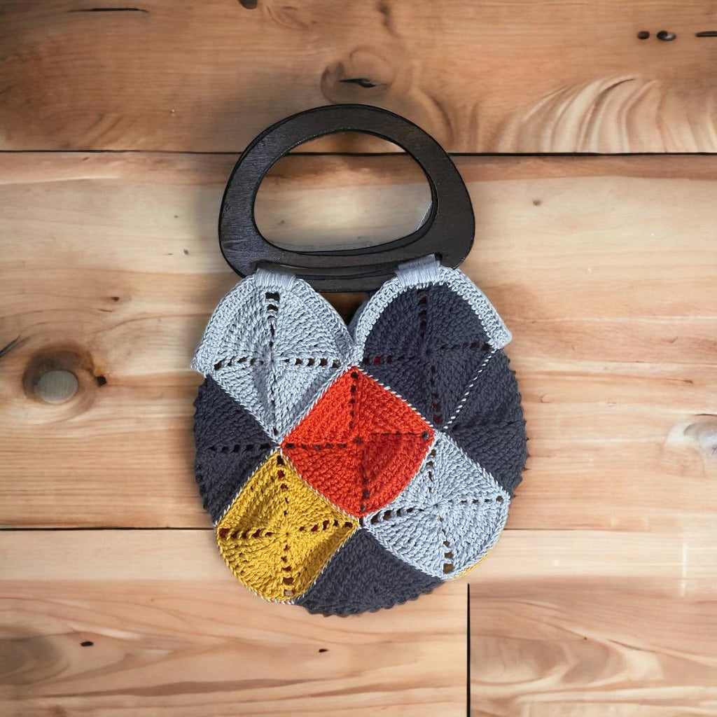 Bolso Mano Crochet Geométrico Asa de Madera