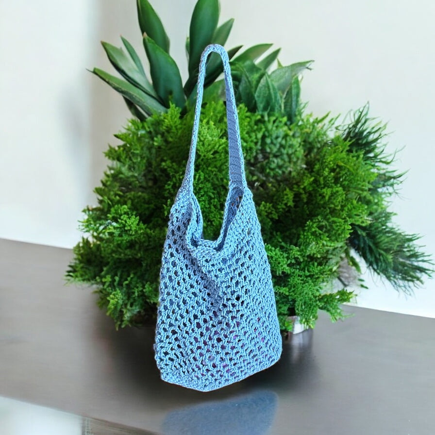 BOLSO TEJIDO A CROCHET CALADO DE HILO AZUL CLARO