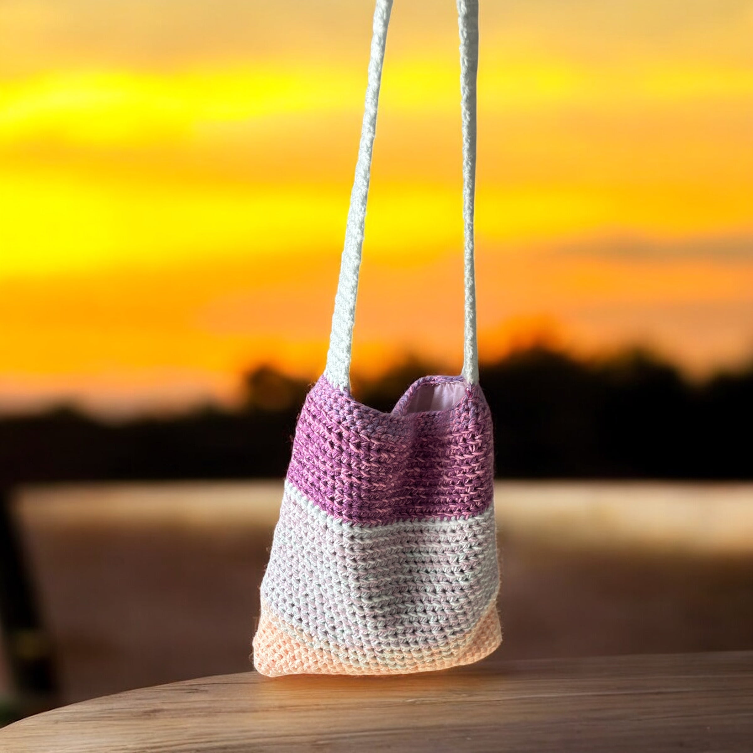 BOLSO TEJIDO A CROCHET ESTILO BANDOLERA CON MINI CARTERA