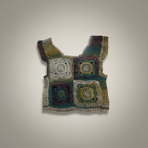 Blusa tejida a crochet diseño mandala de hilo