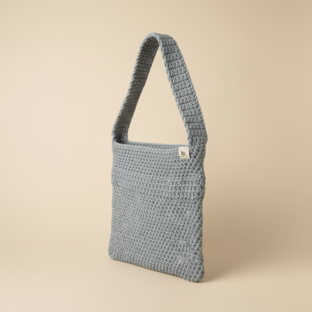 Crochet Crossbody Bag – 3/4 Angle Shot