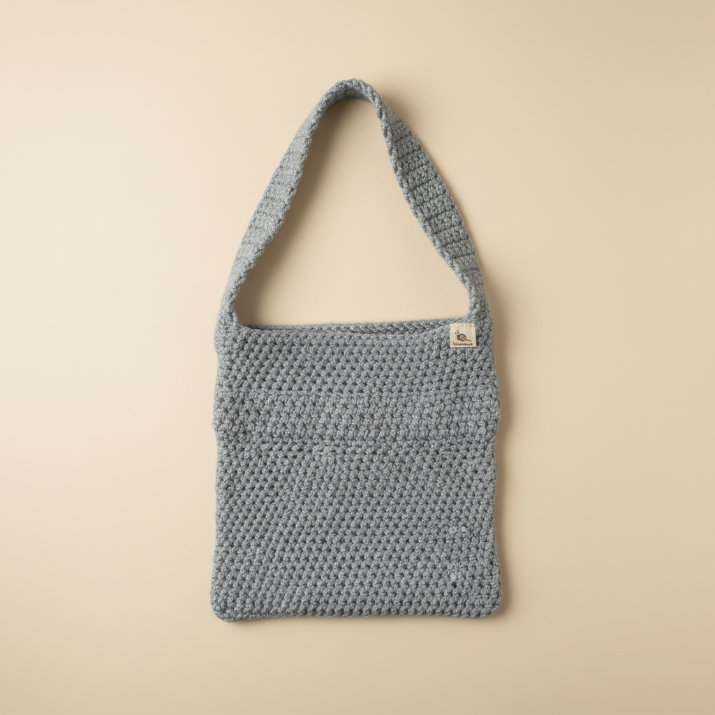 Crochet Crossbody Bag – Professional Shot